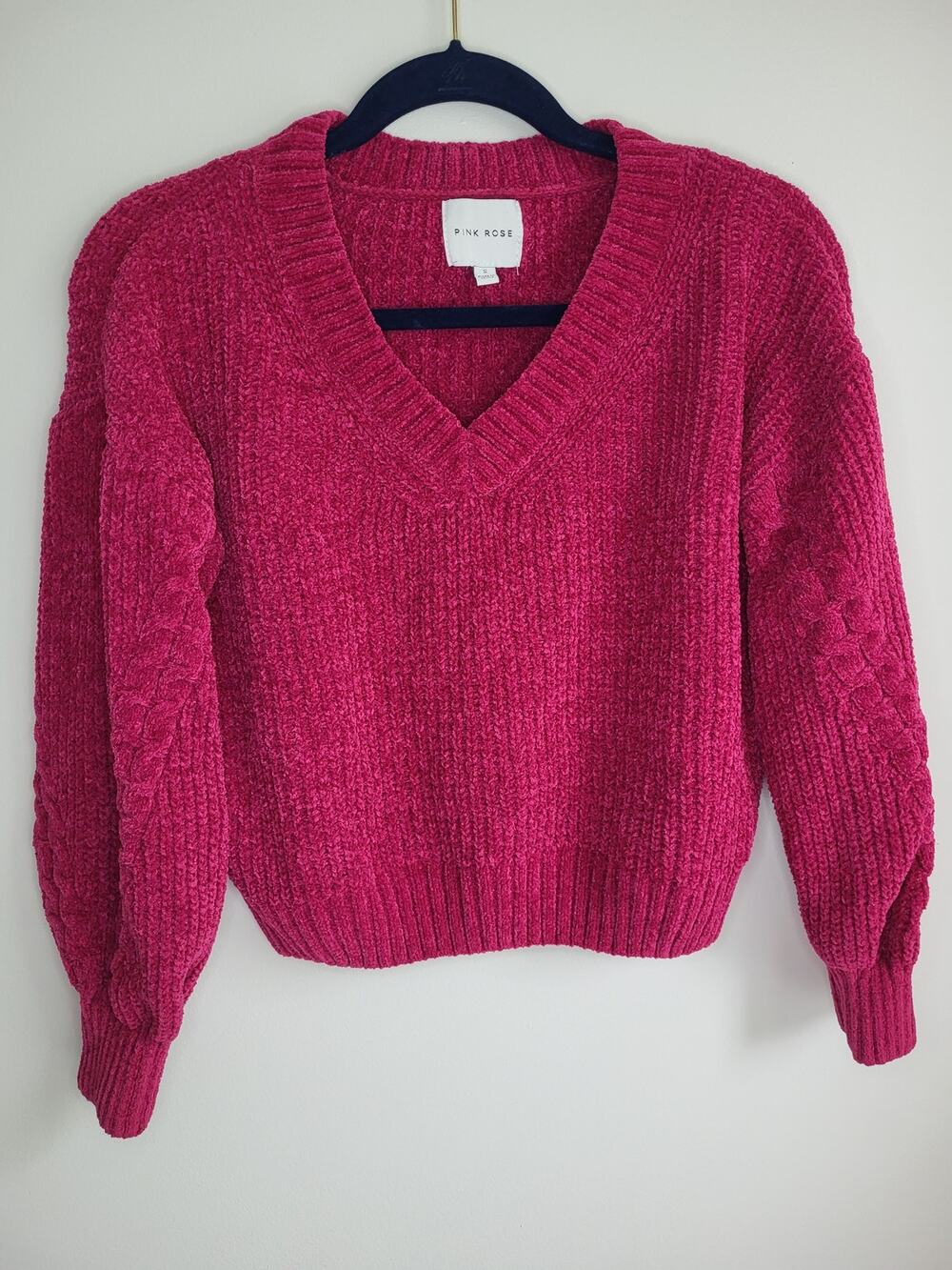 Pink Rose Size Small Cropped Cozy Chunky Knit Cabin Vneck Sweater Fuschia